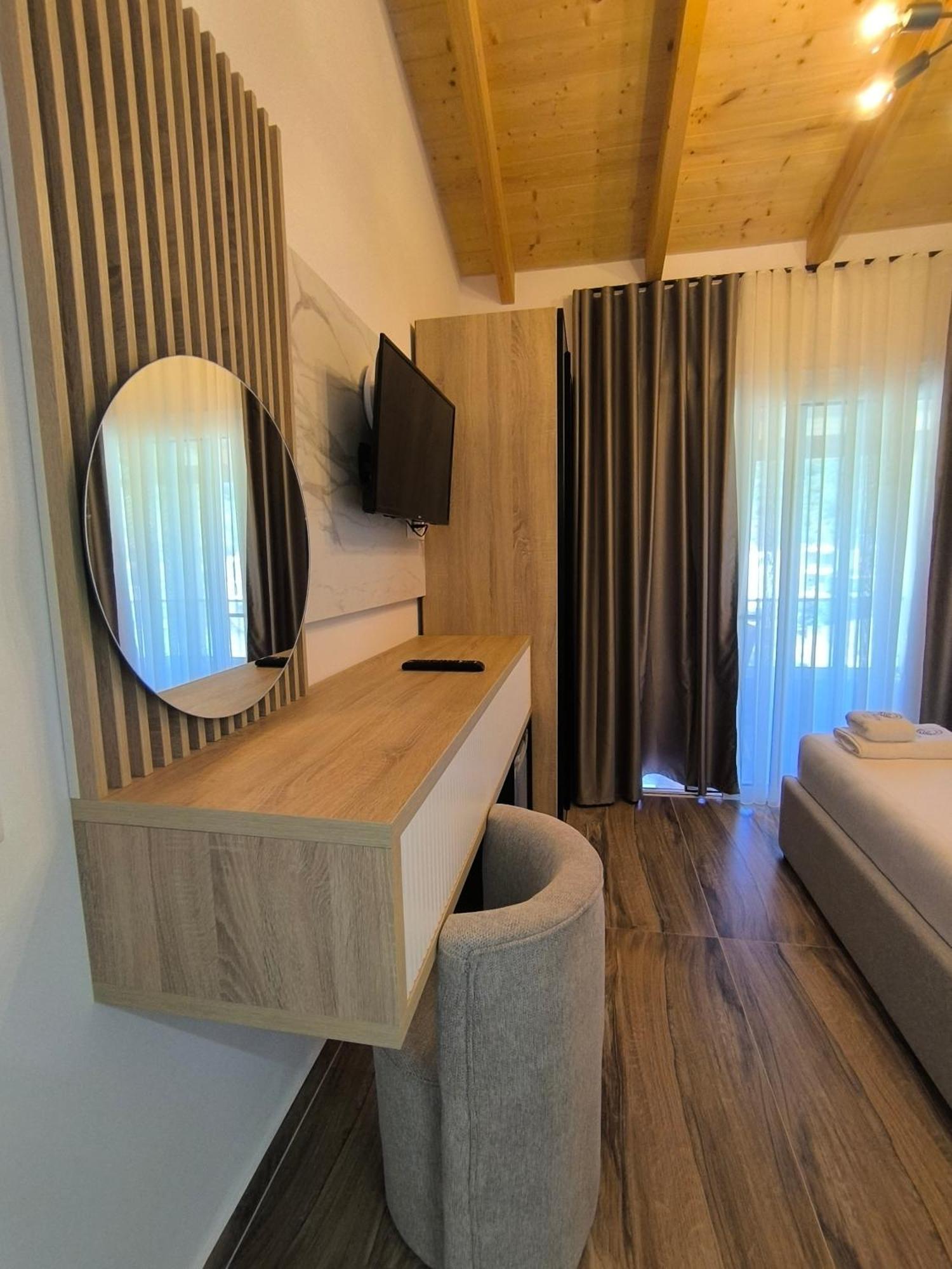 Villa Bodini Himare Bagian luar foto