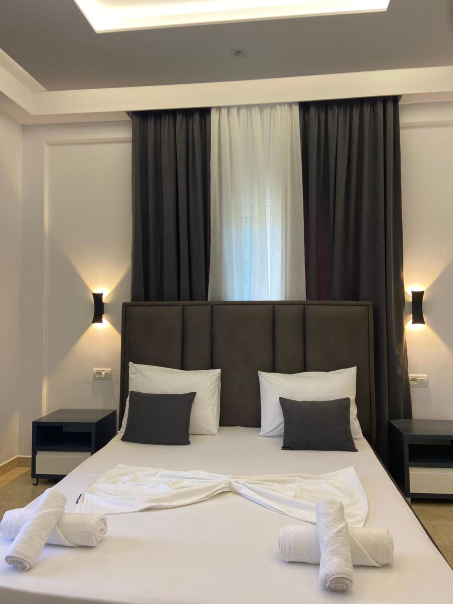 Villa Bodini Himare Bagian luar foto